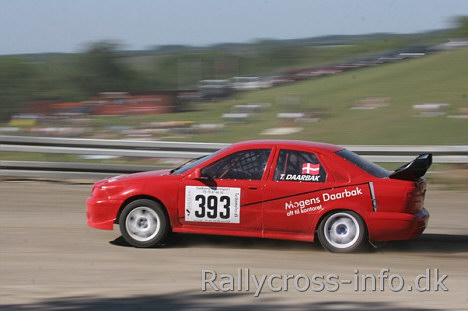 Troels Daarbak i Volvo S40.
(Foto: rallycross-info.dk)